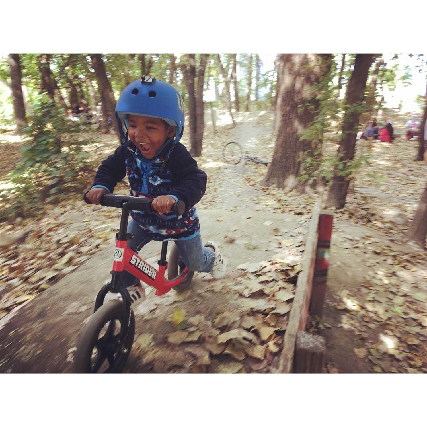 Strider 12 Sport Balance Bike - Image 2