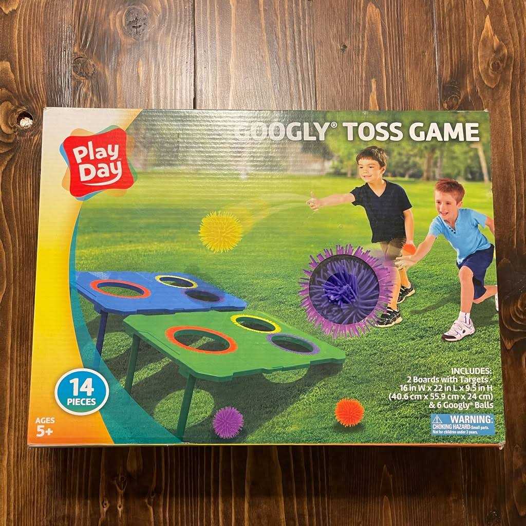 Play Day Googly Toss Game, Plastic, 8 Pieces = 2 Target Boards and 6 Googly Balls - Image 4