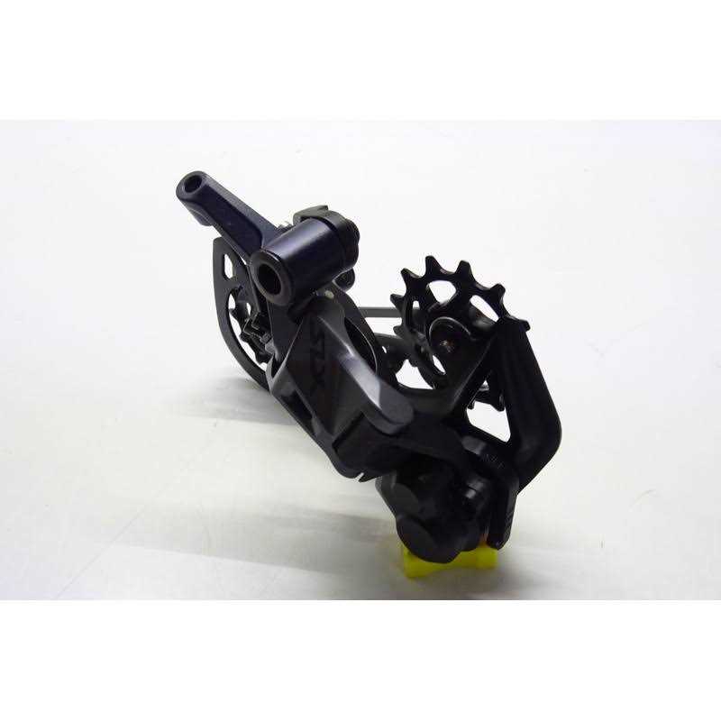 Shimano RD-M7100 SLX Rear Derailleur - Image 4