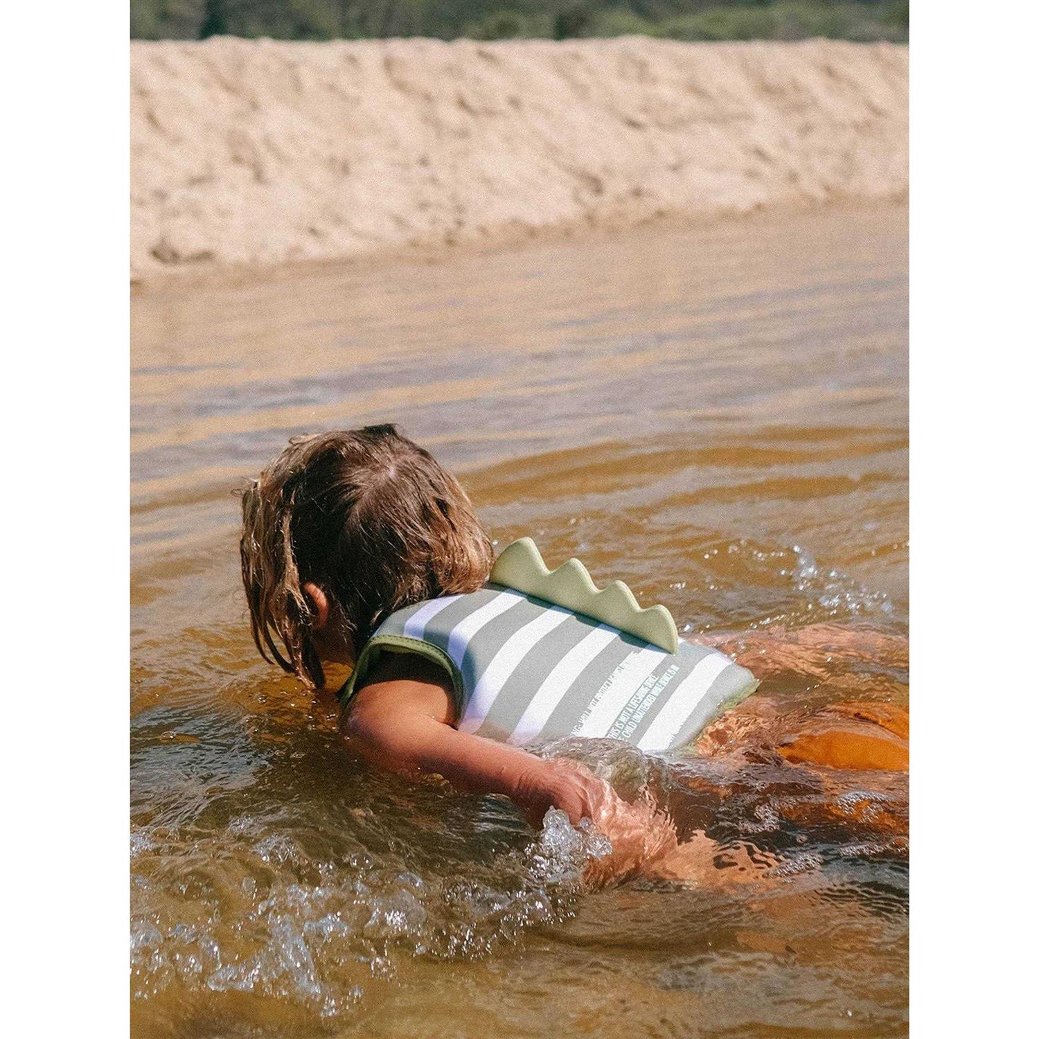 Alternative view of Sunnylife Into the Wild Swim Vest