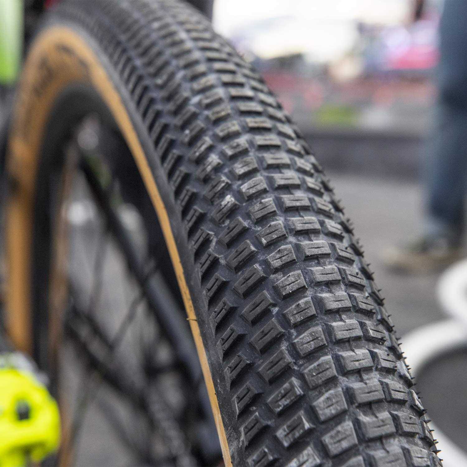 Schwalbe Billy Bonkers Tire - Image 3
