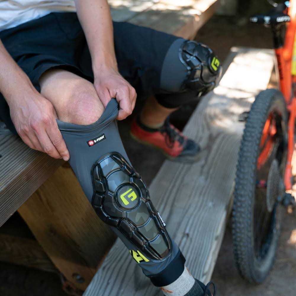 G-Form Pro X3 Knee Guards - Image 5