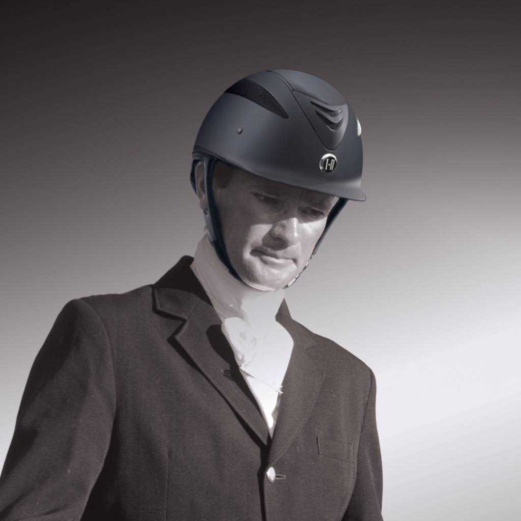 One K Defender Helmet - Image 2