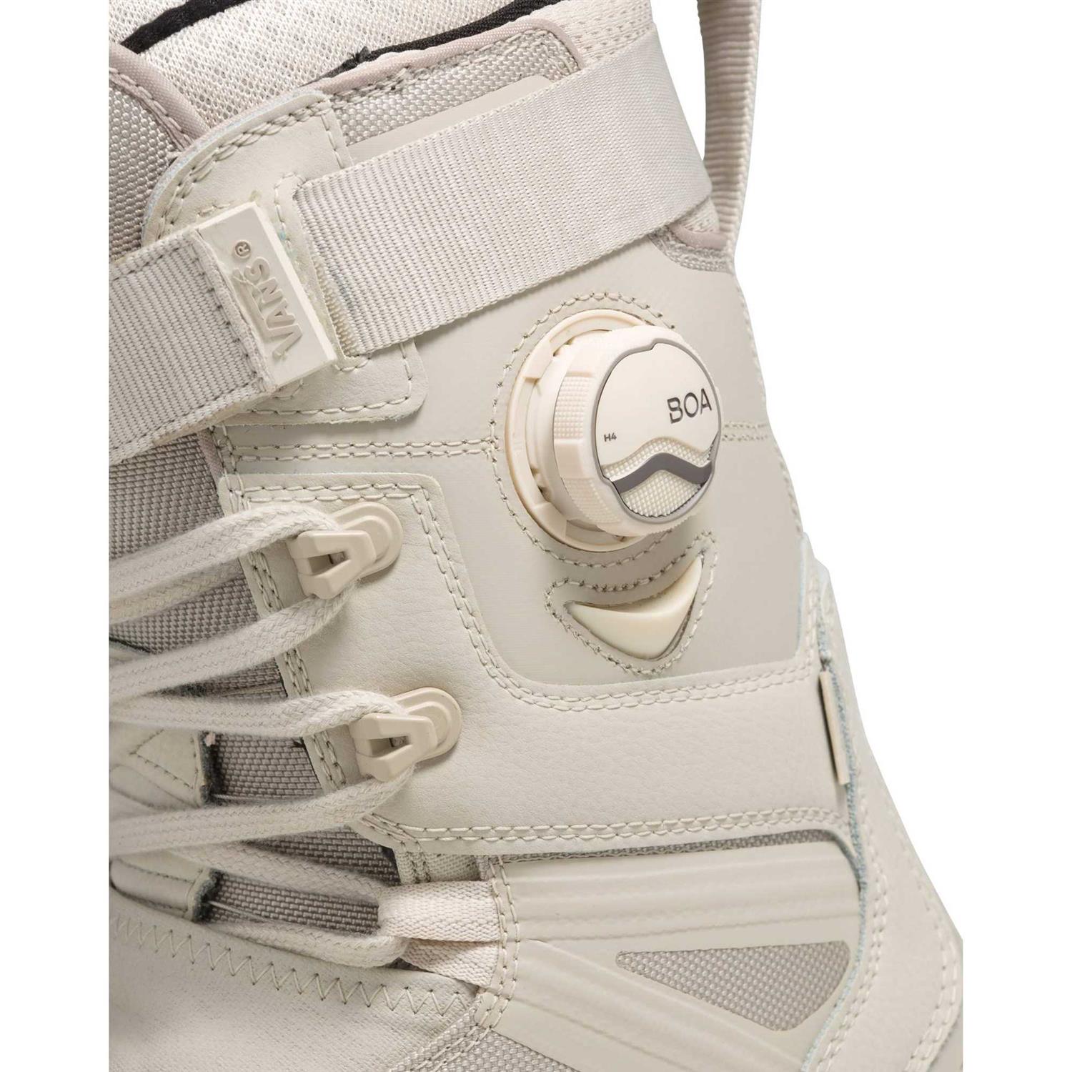 Vans Infuse Snowboard Boots 2024 - Image 4