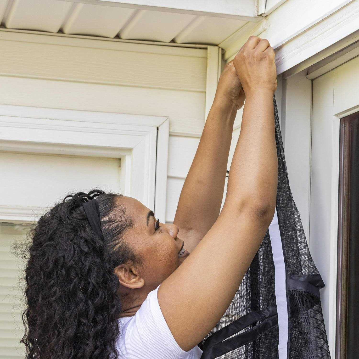 Duck Brand Hands-Free Magnetic Double Garage Door Screen - Image 5