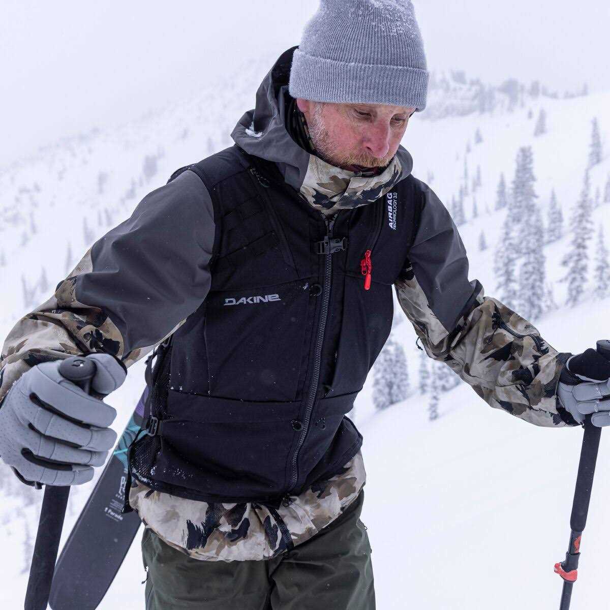 Dakine Poacher RAS Vest - Image 3