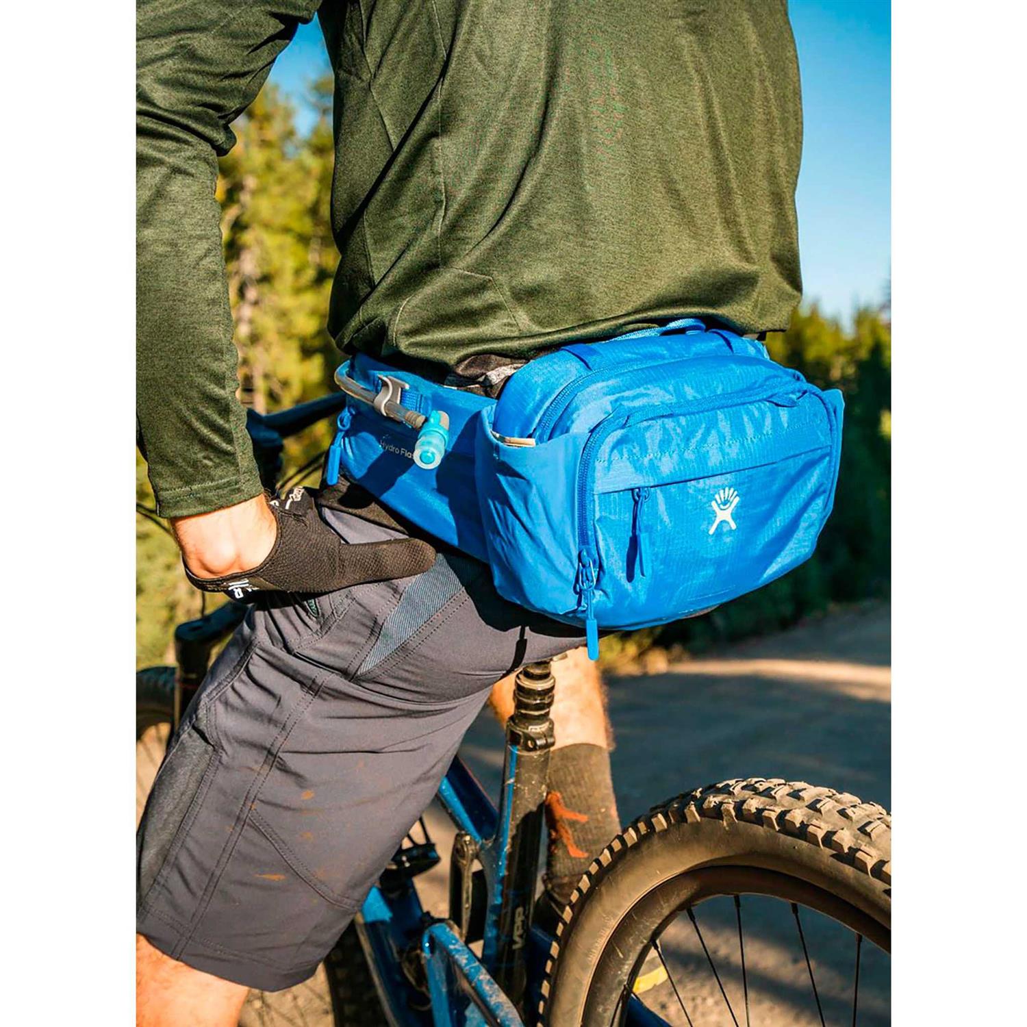 Hydro Flask Down Shift Hydration Hip Pack - Image 4