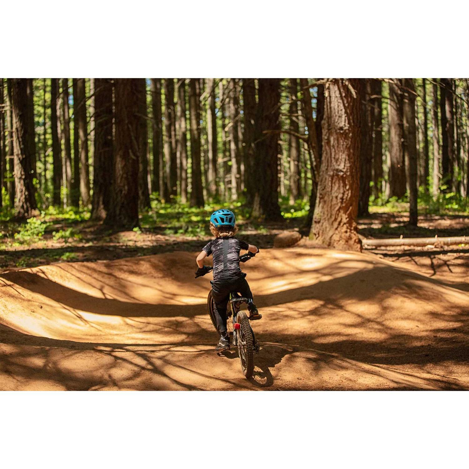 Smith Zip Jr MIPS Helmet - Image 2