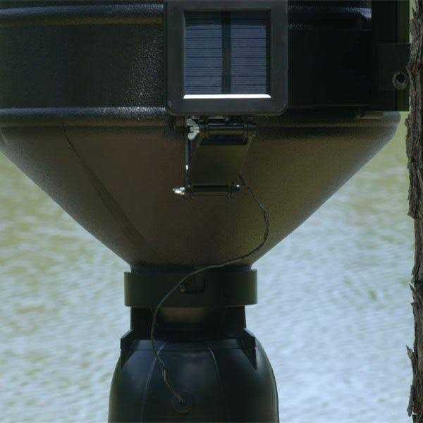 Moultrie 15 Gallon Directional Deer Feeder - Image 5