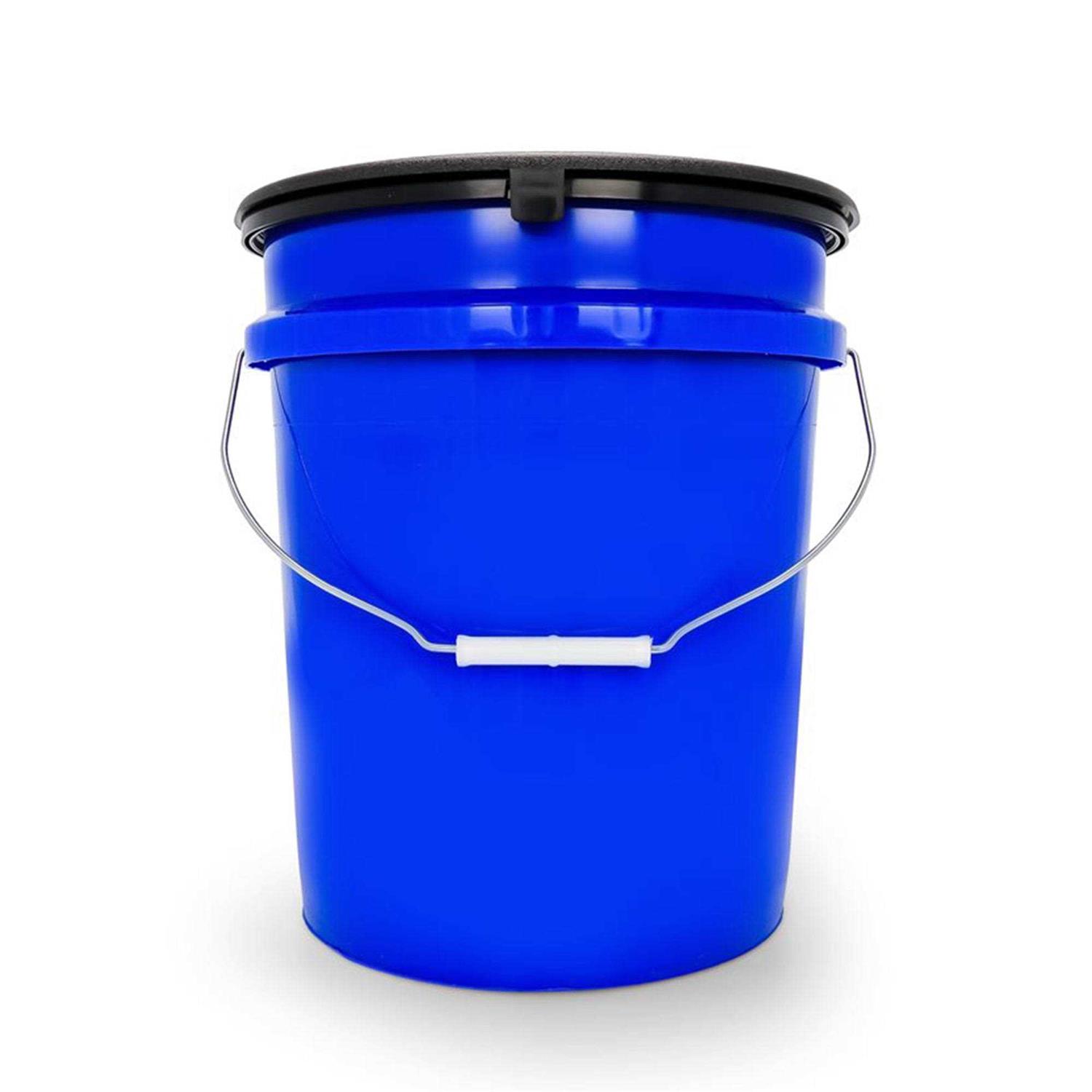 Alternative view of Camco Toilet Bucket with Seat 41549