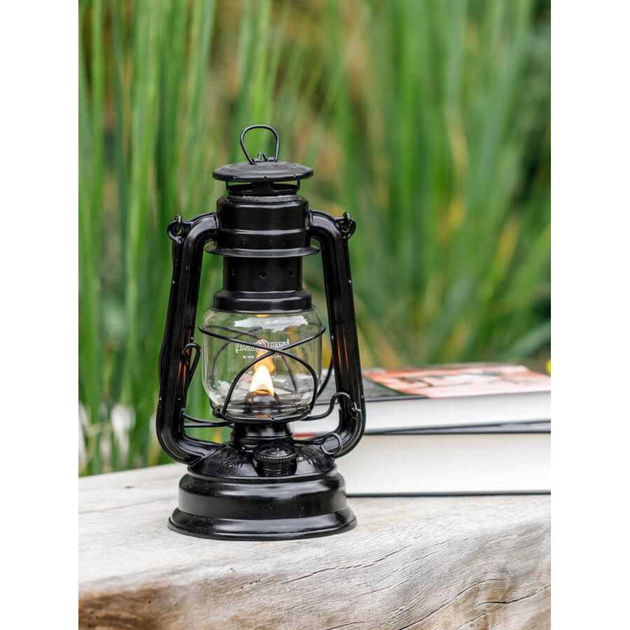 Feuerhand 276 Hurricane Lantern - Image 4