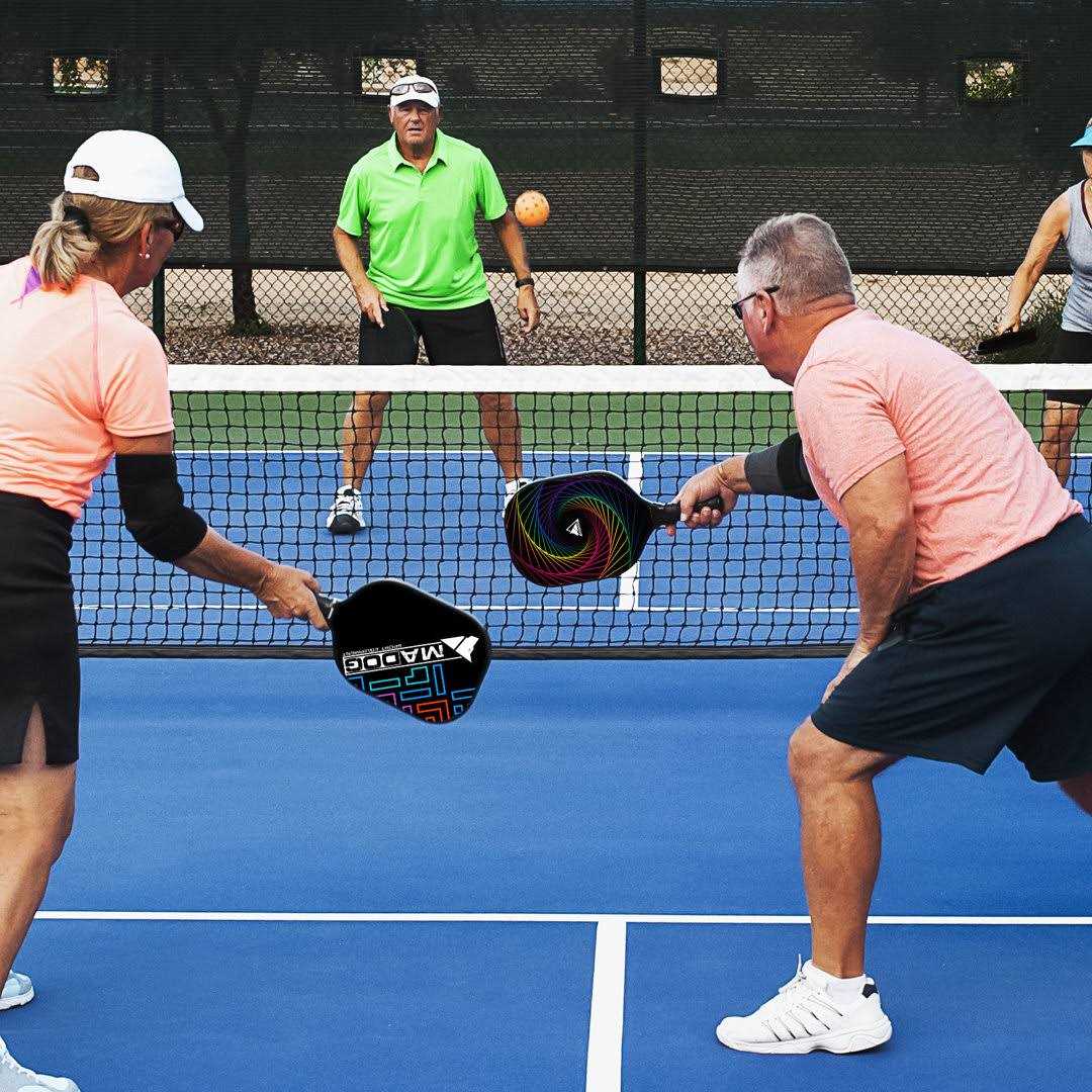 Madog Pickleball Rackets, Fiberglass Pickleball Paddles Set with Non-Slip Grip Paddles and 4 Indoor & Outdoor Pickleball Balls for Beginners and