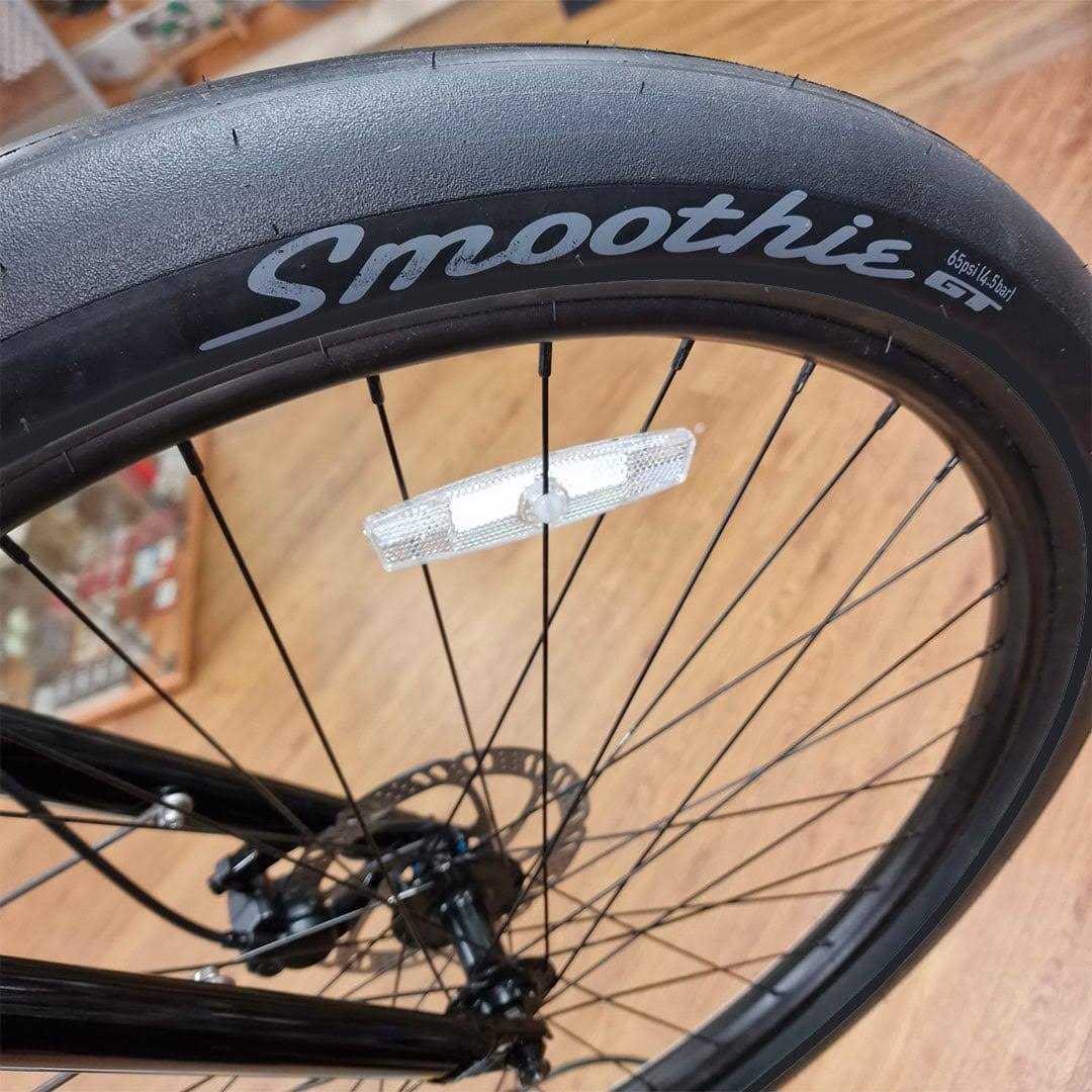 GT Smoothie Tire Black - Image 2