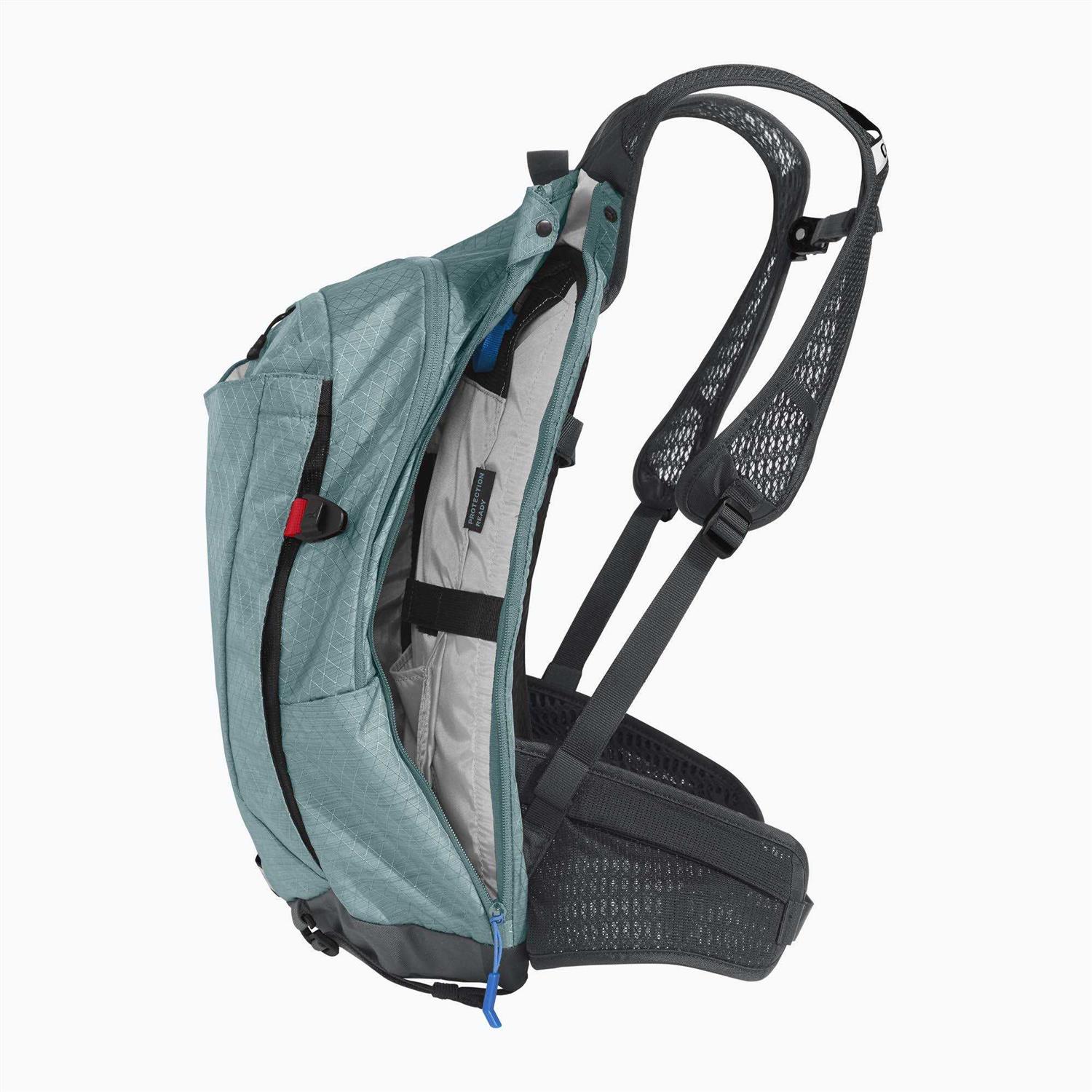 CamelBak M.U.L.E. Pro 14 Hydration Pack - Image 2