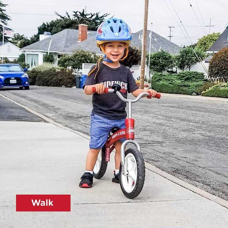 Radio Flyer Glide & Go Balance Bike - Image 2