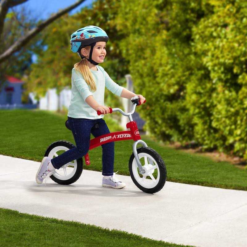 Radio Flyer Glide & Go Balance Bike - Image 4