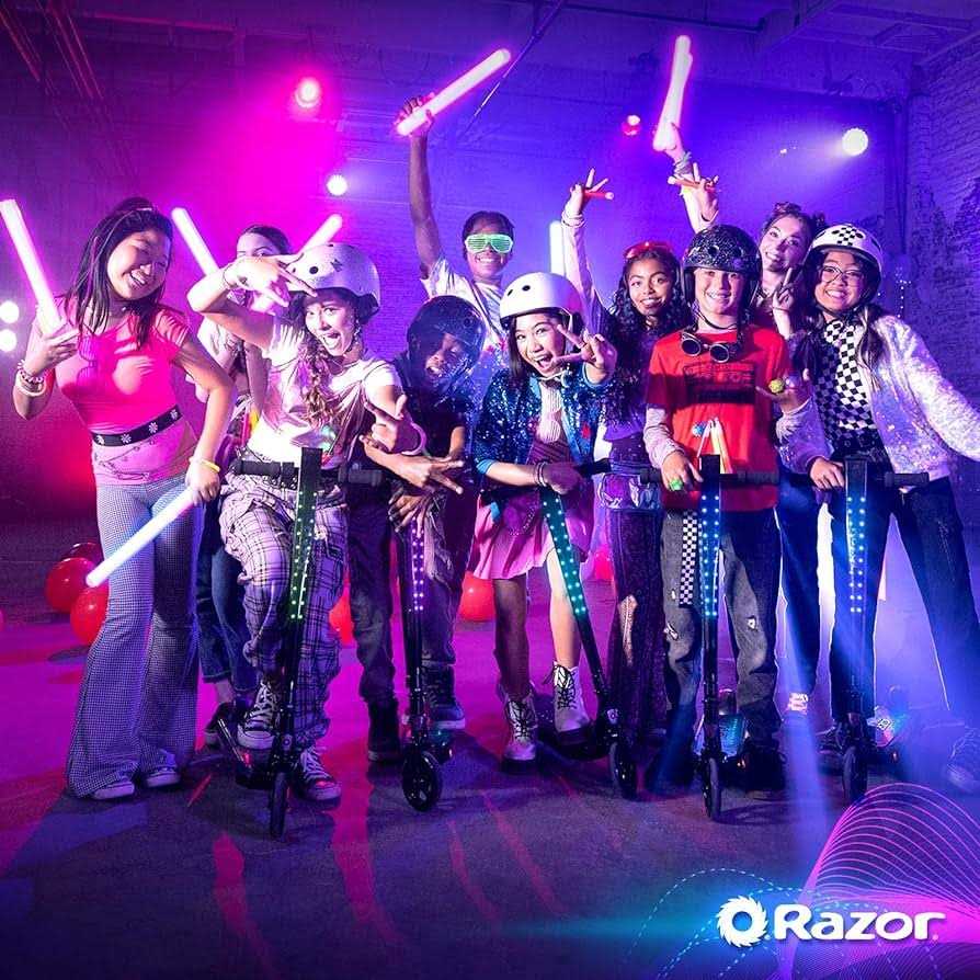 Razor Sonic Glow Electric Scooter - Image 4