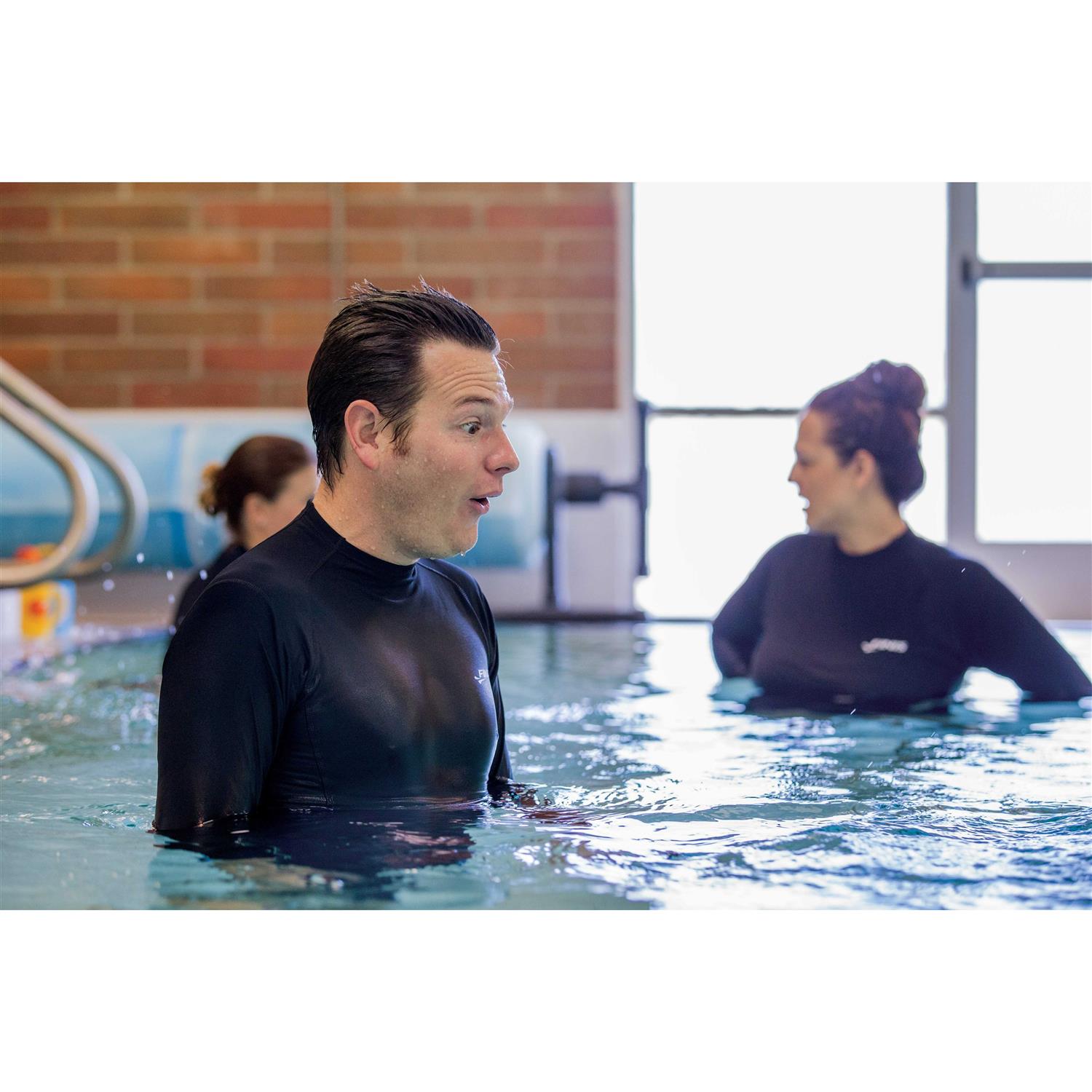 Finis Thermal Swim Shirt - Image 2