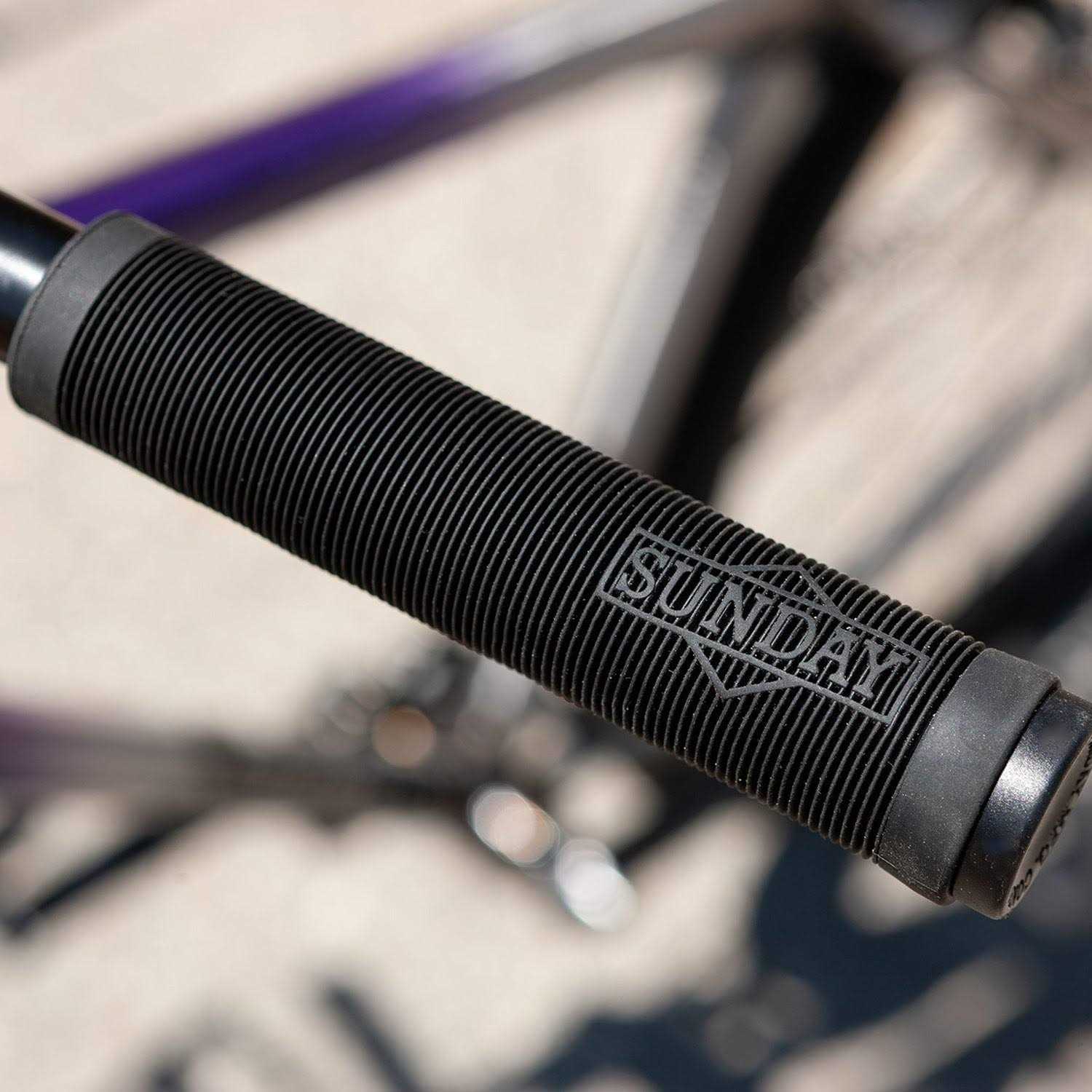 Alternative view of Sunday High C 29 BMX Bike