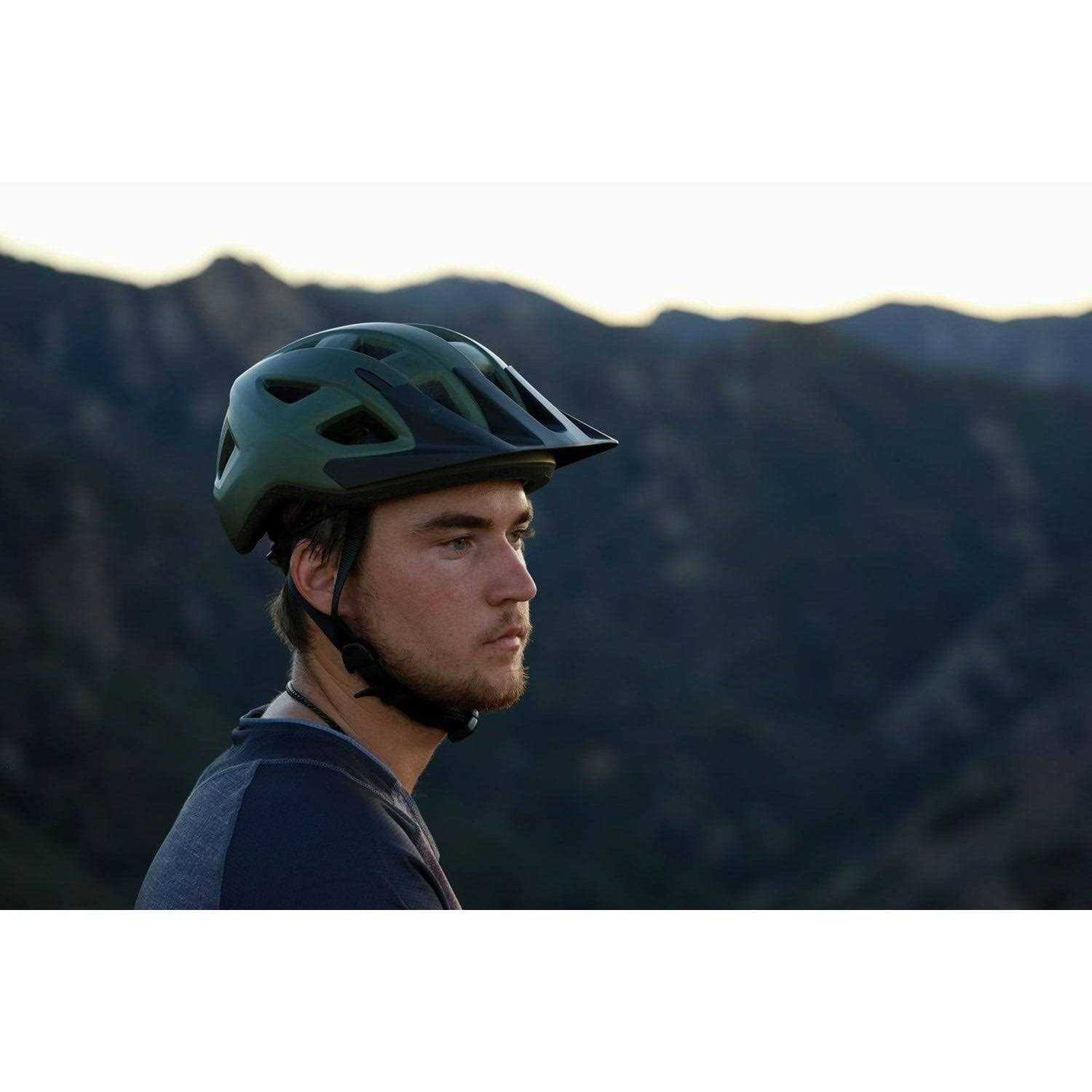 Giant Path MIPS Helmet - Image 3