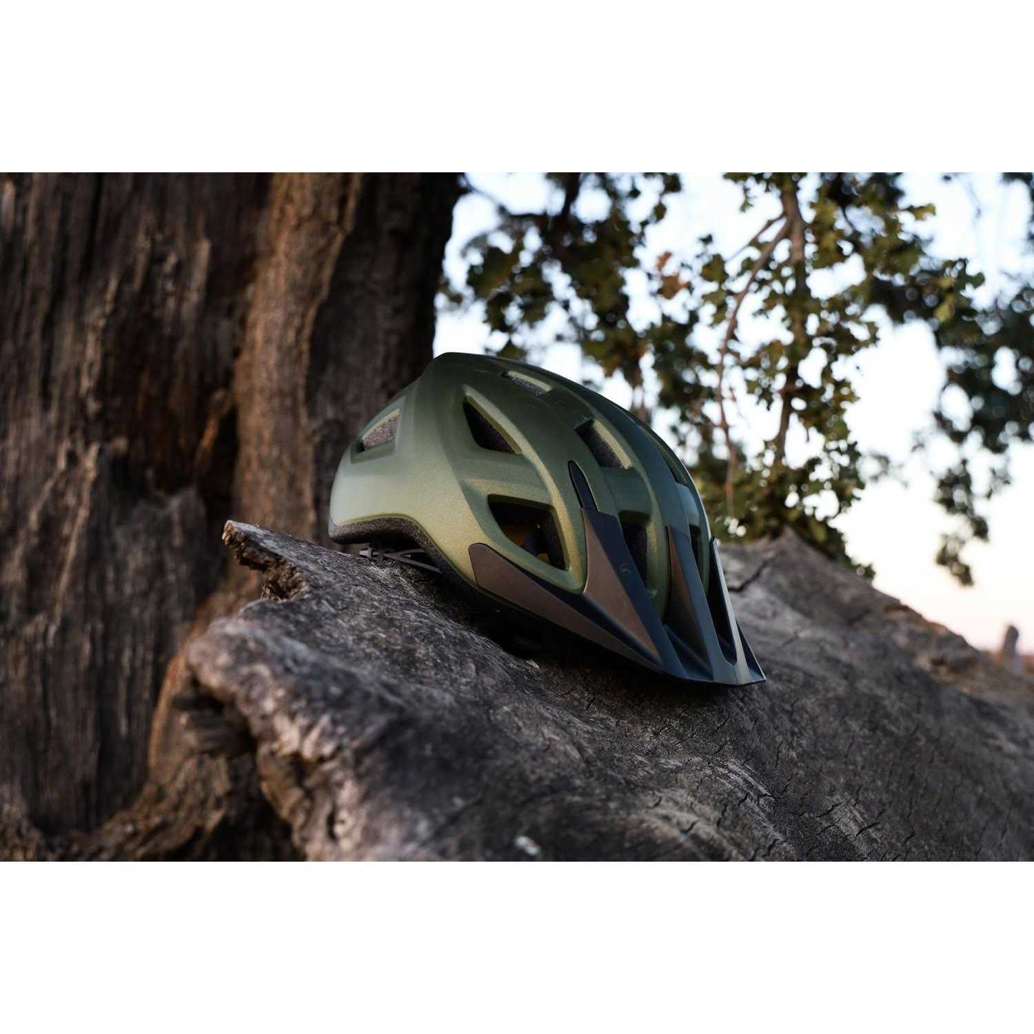Giant Path MIPS Helmet - Image 5