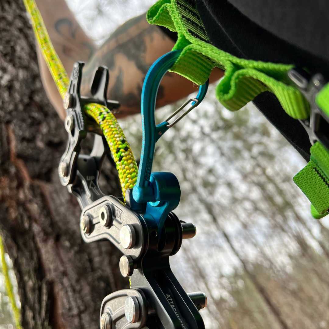 Notch Magneato Chest Harness Attachment - Image 2