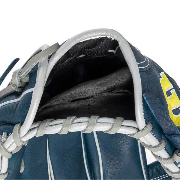 Wilson A1000 DP15 11.5 Infield Baseball Glove - Image 3