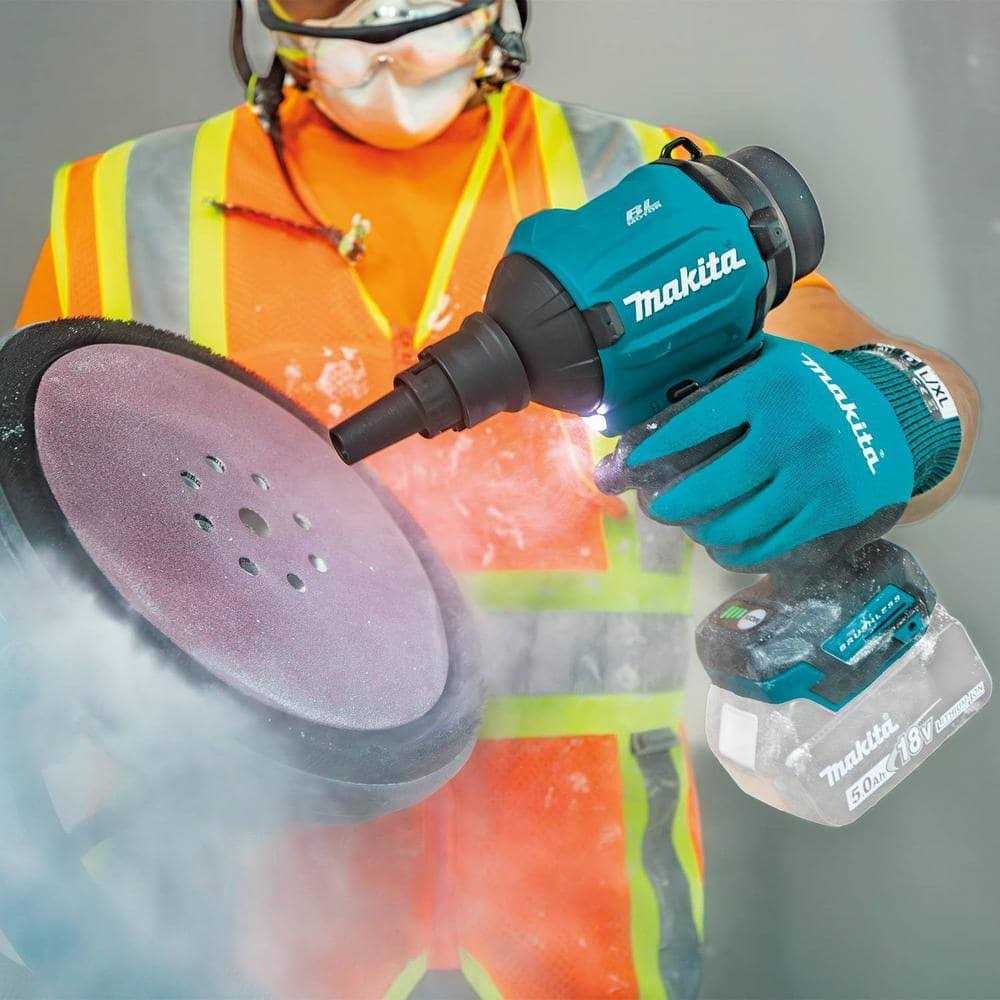 Makita XSA01Z 18V LXT Brushless Cordless High Speed Blower/Inflator - Image 2