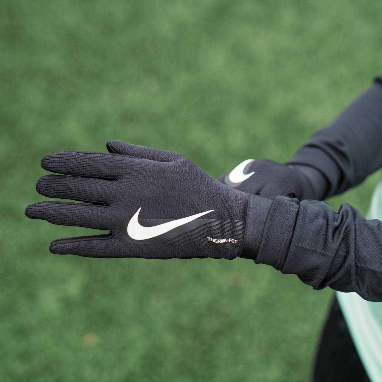Nike Youth Academy Therma-FIT Gloves - Image 2