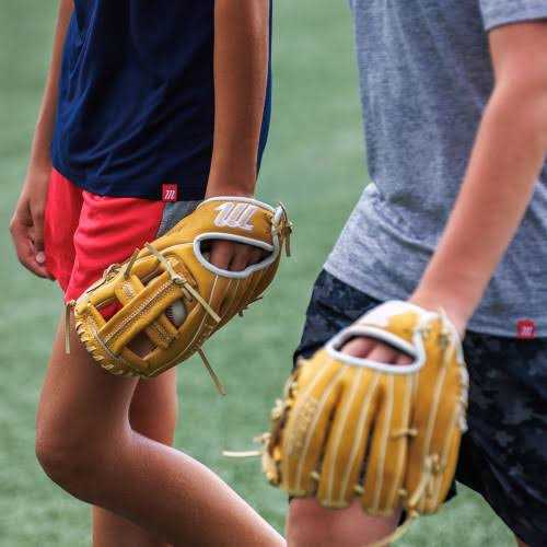 Marucci Acadia M Type 42A2 Baseball Glove - Image 2