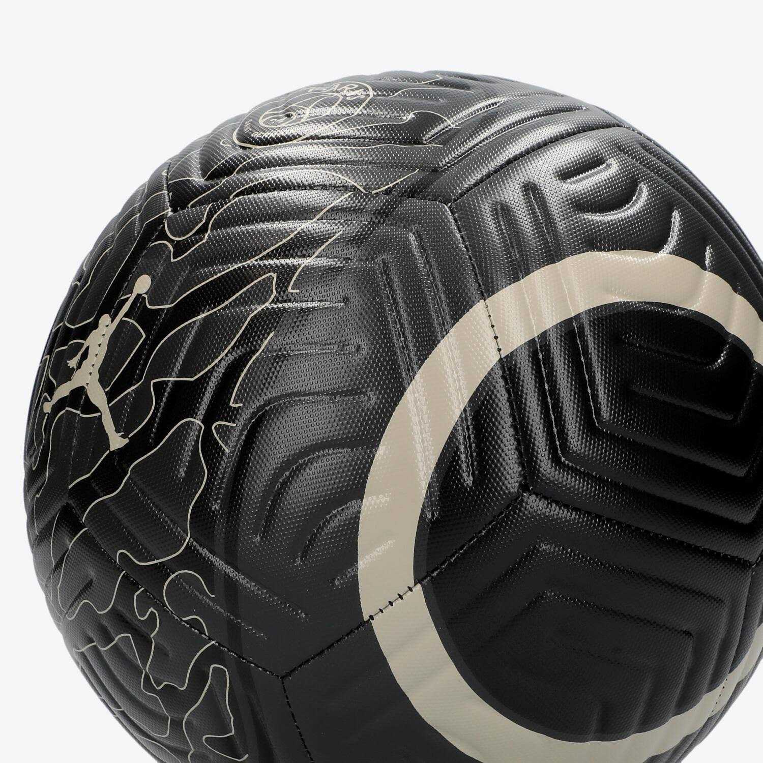 Nike Paris Saint-Germain Academy Ball - Image 4