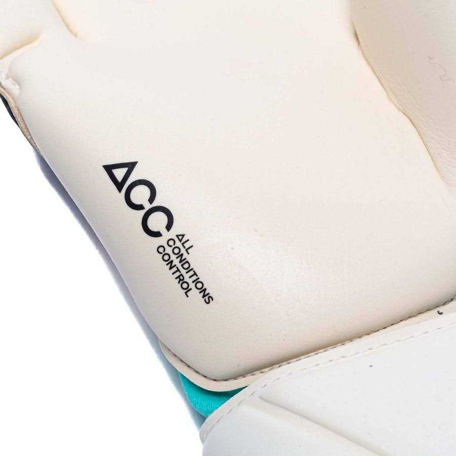 Alternative view of Nike Vapor Grip3 Goalkeeper Gloves