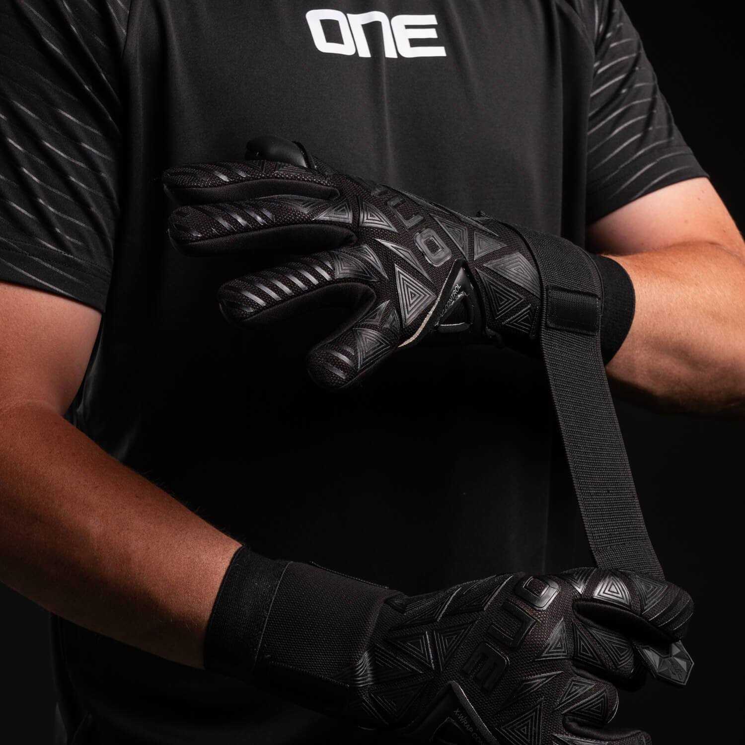 Alternative view of One GEO 3.0 Goalkeeper Gloves