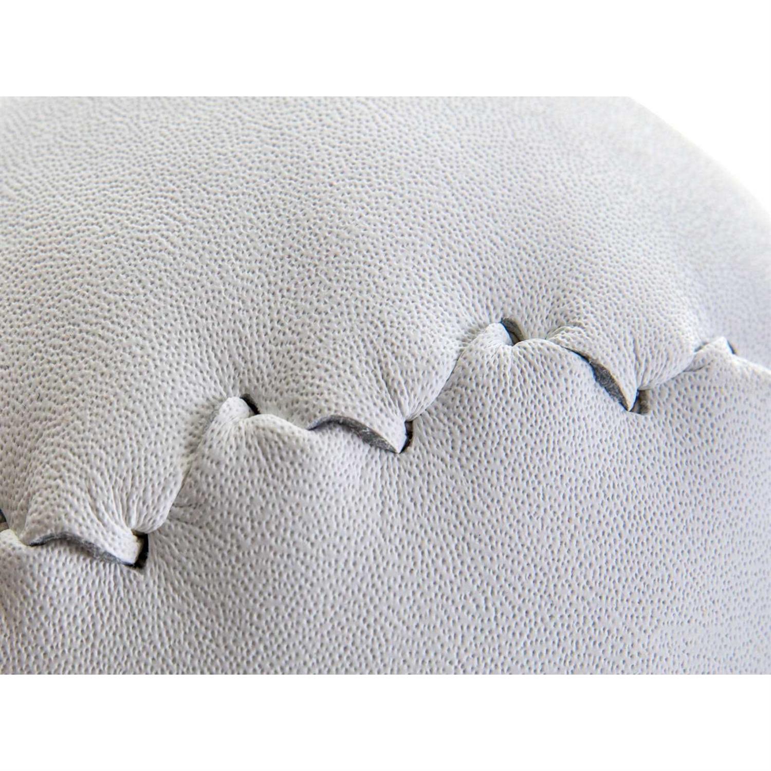 deBeer Clincher Gymball Softballs - Image 4