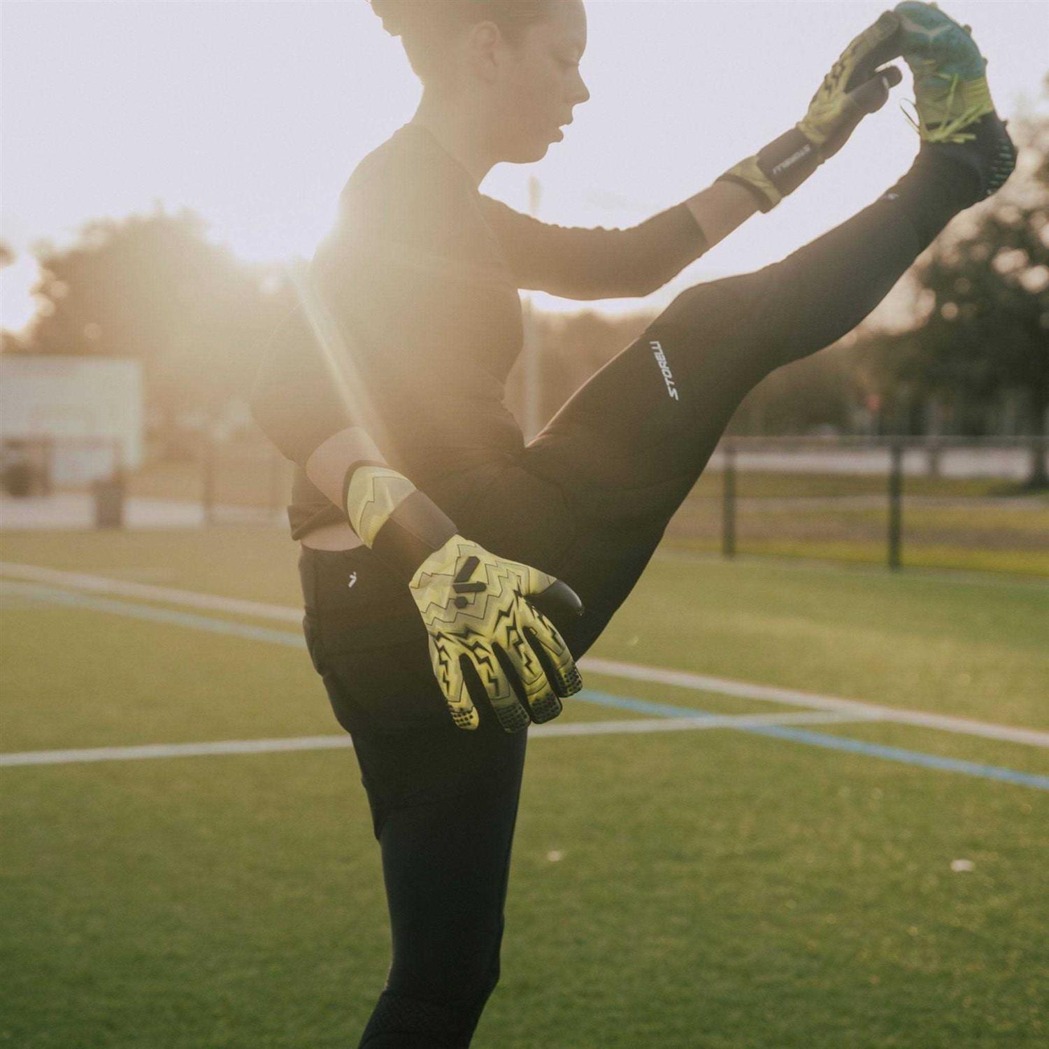 Storelli Lightning Goalkeeper Gloves - Image 3