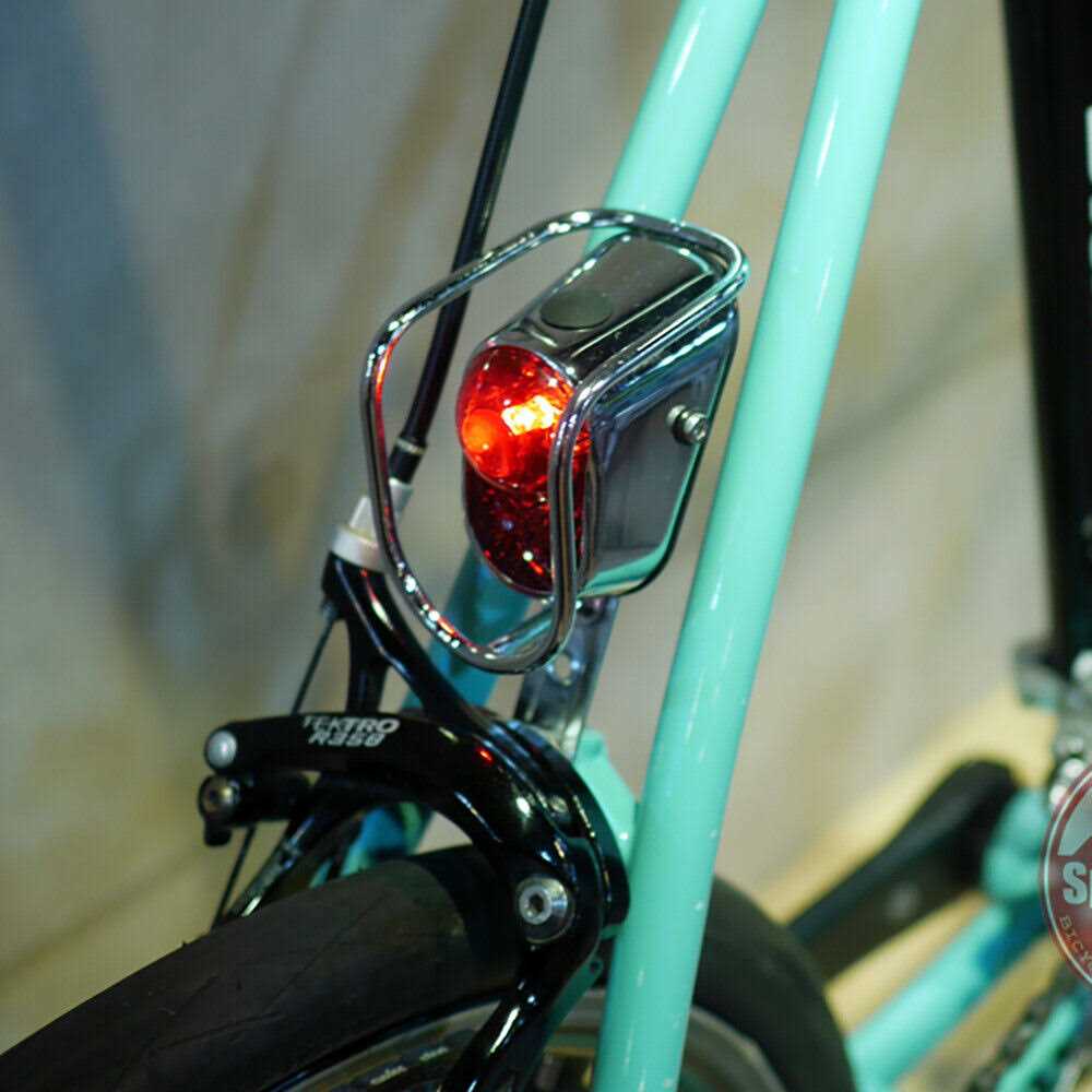 Kiley LED Rear Tail Light for Vintage Old School Classic City Tour Bicycle - Image 3